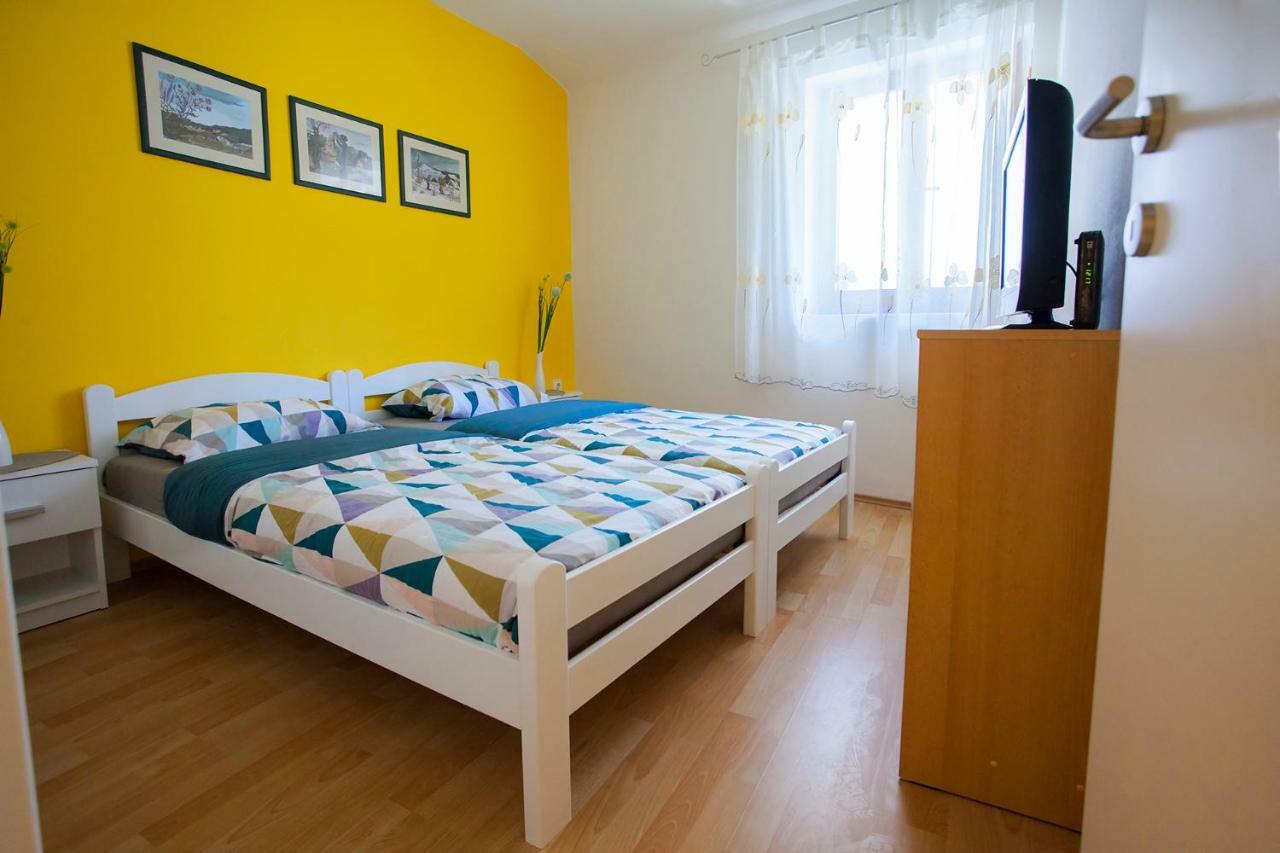 Apartment Koper Luaran gambar